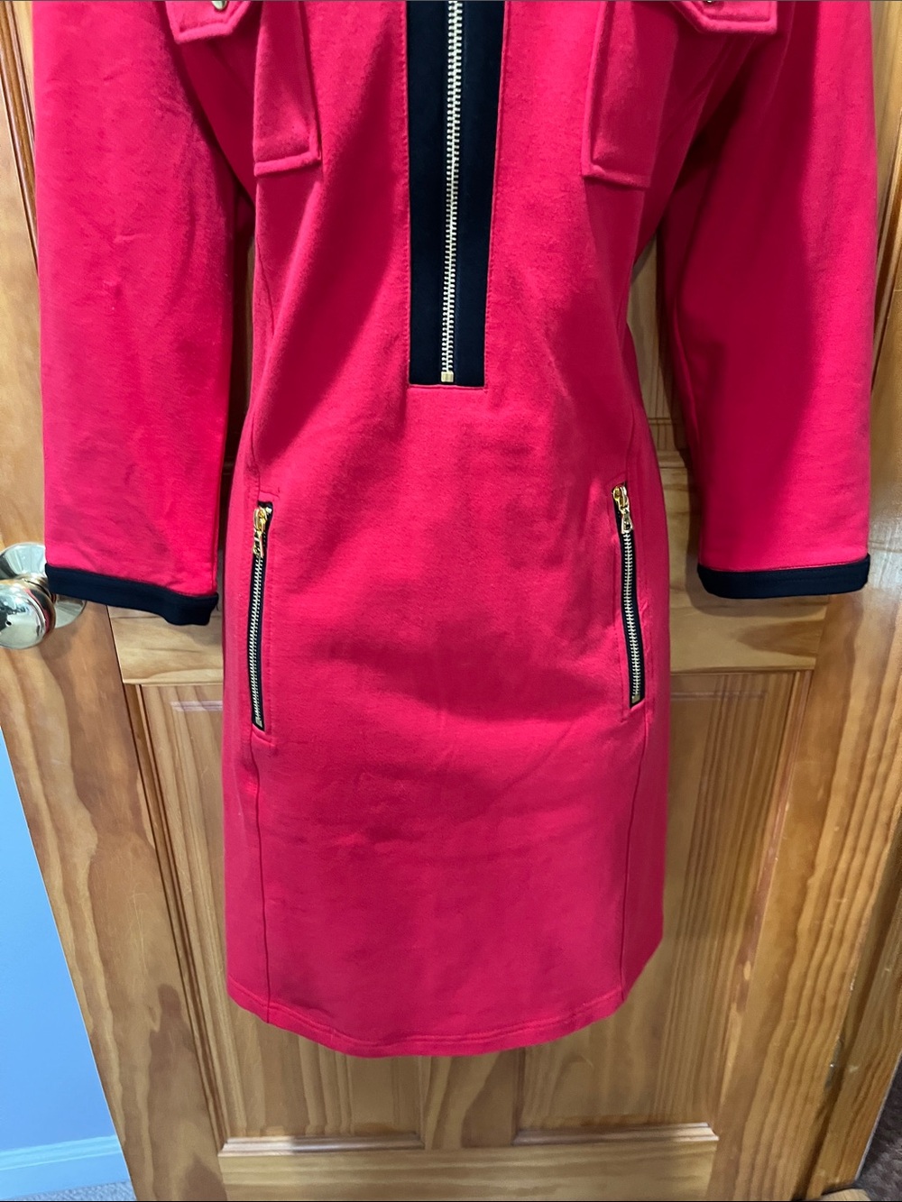 Beautiful Boston Proper Red Dress with pretty gold zipper detailing - Picture 4 of 10